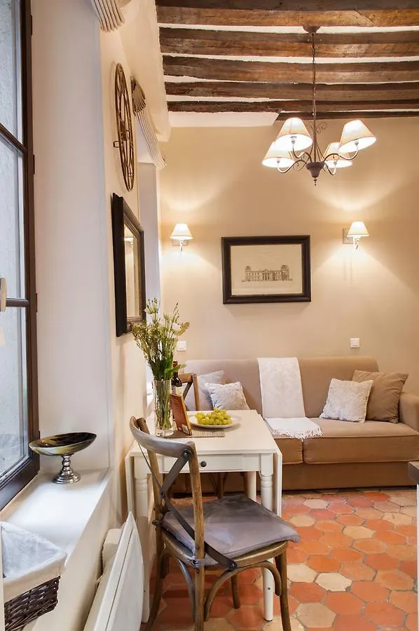 Le Voyage En Isle Apartment Paris 0*,  France